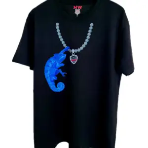 Camiseta Negra Camaleón-Oversize